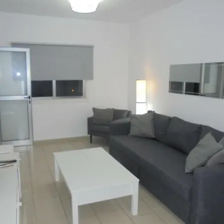 Delphi Court - Large 1 Bed -sleeps 4, Near Sea/beach - Free Wifi Apartment *
